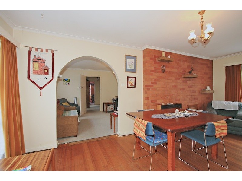 129 Augusta Road, Lenah Valley TAS 7008