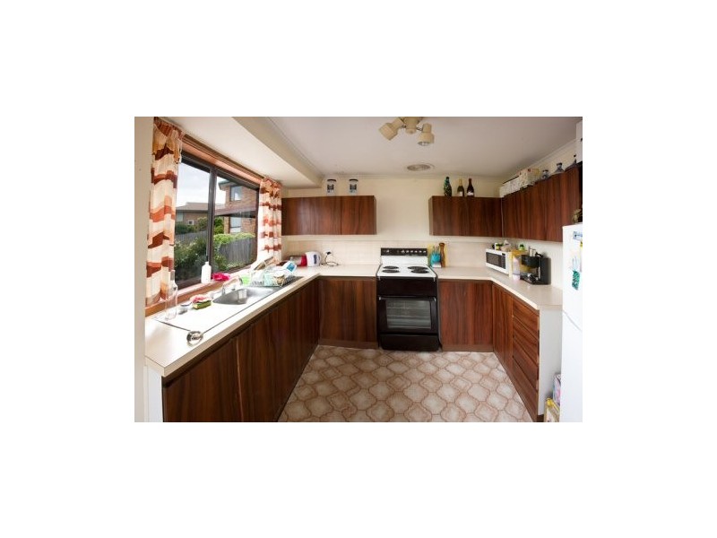 2/9 Solana Place, Sandy Bay TAS 7005