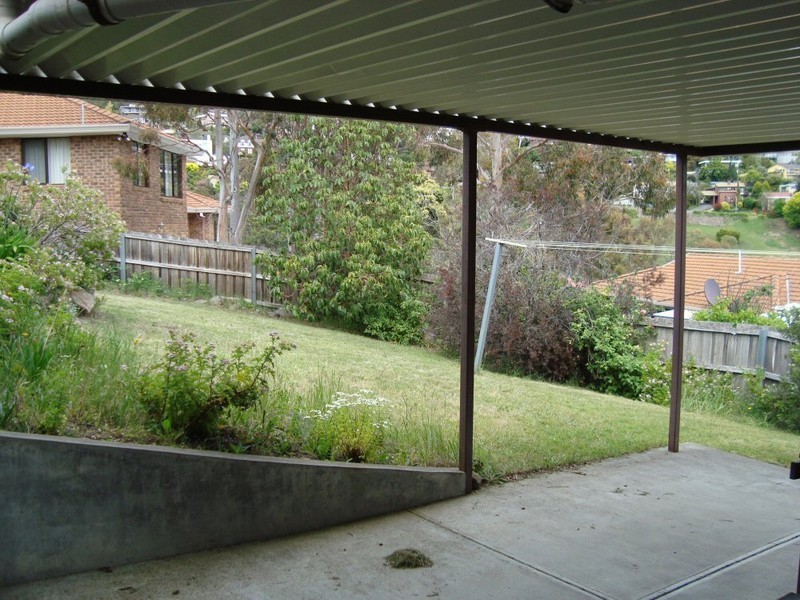 2/9 Solana Place, Sandy Bay TAS 7005