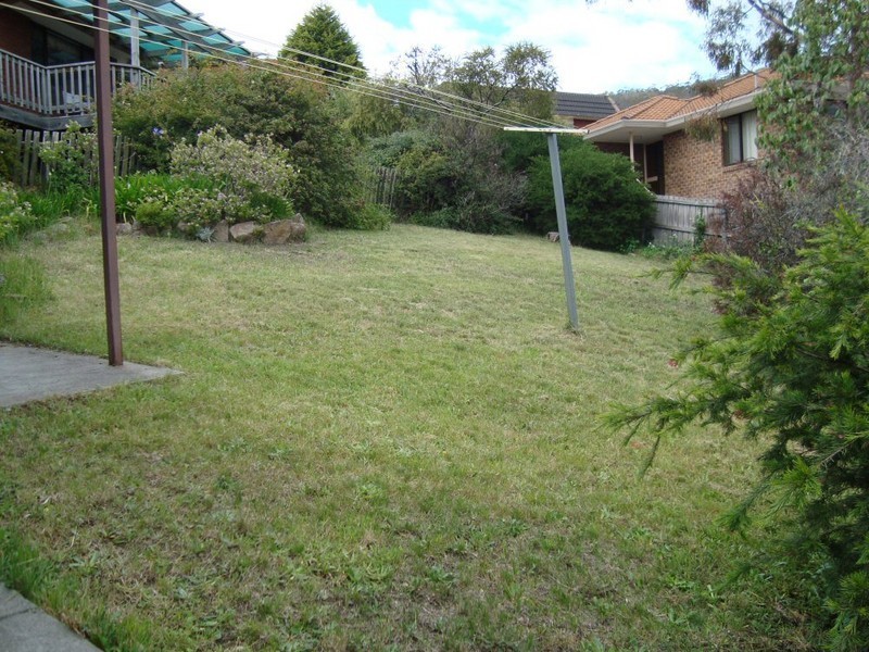 2/9 Solana Place, Sandy Bay TAS 7005