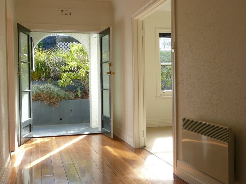 11 Liverpool Crescent, West Hobart TAS 7000