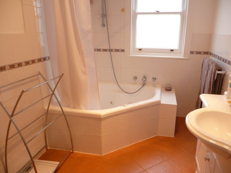 11 Liverpool Crescent, West Hobart TAS 7000