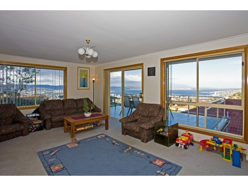 2 / 9 Fielding Drive, West Hobart TAS 7000