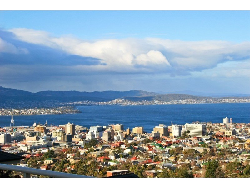 2 / 9 Fielding Drive, West Hobart TAS 7000