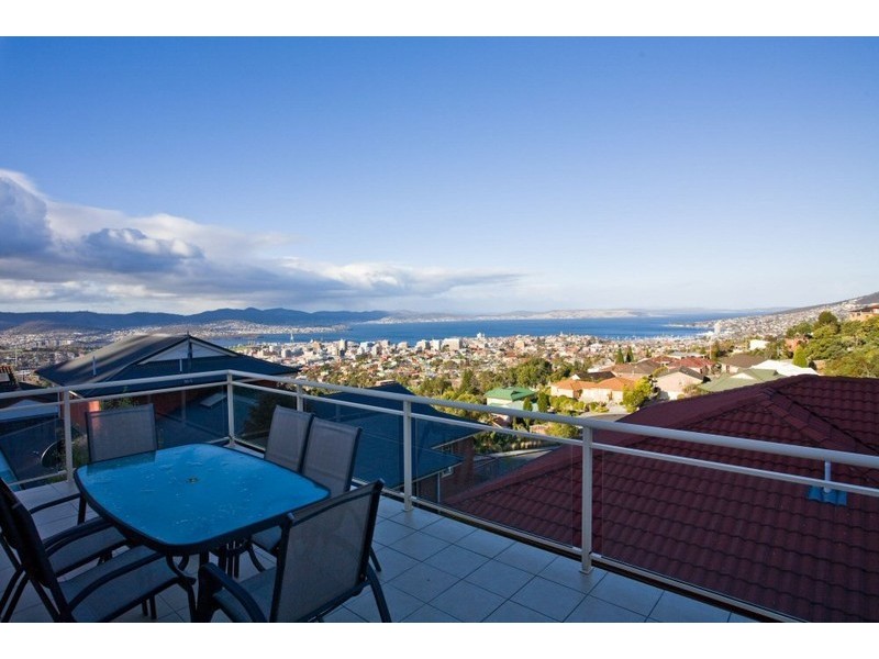 2 / 9 Fielding Drive, West Hobart TAS 7000