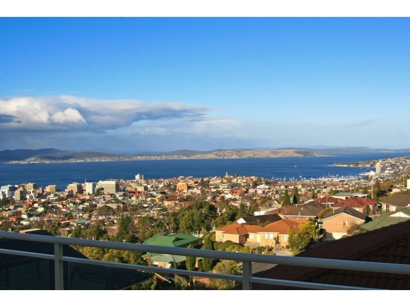 2 / 9 Fielding Drive, West Hobart TAS 7000