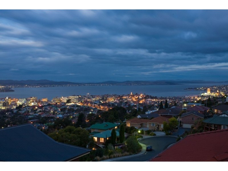 2 / 9 Fielding Drive, West Hobart TAS 7000