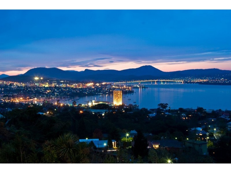 12 Capri Drive, Sandy Bay TAS 7005