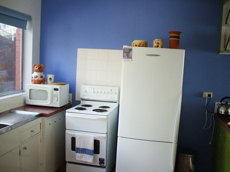 4/8 Wallace Avenue, Lenah Valley TAS 7008