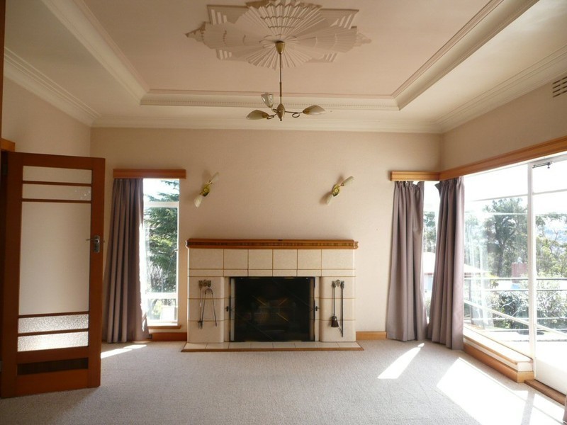 62 Derwentwater Avenue, Sandy Bay TAS 7005