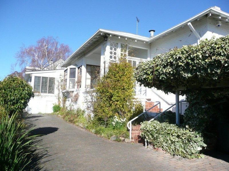 12 Mawhera Avenue, Sandy Bay TAS 7005