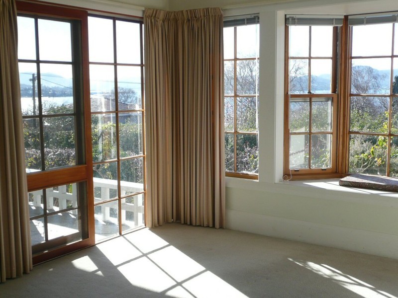 12 Mawhera Avenue, Sandy Bay TAS 7005