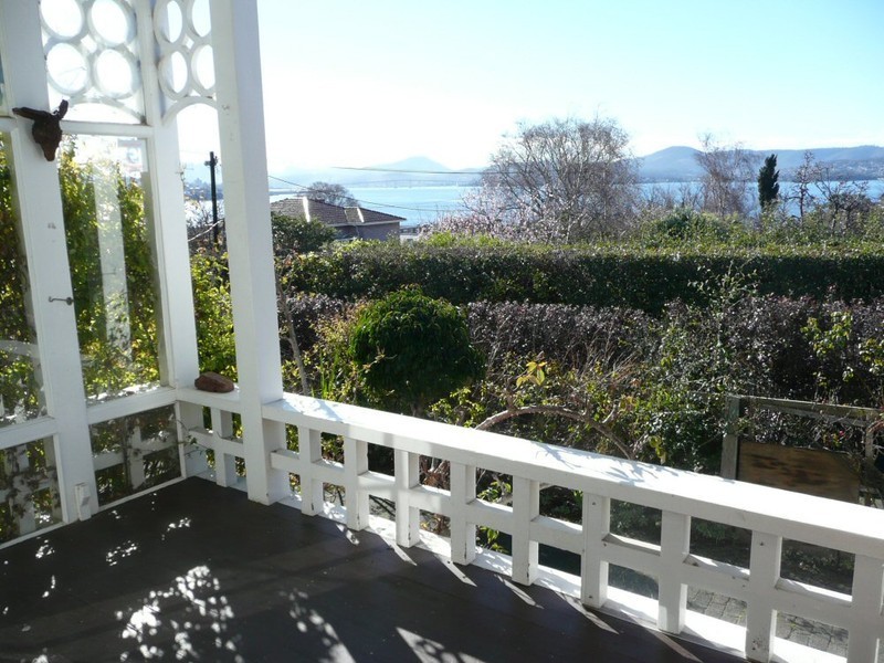 12 Mawhera Avenue, Sandy Bay TAS 7005