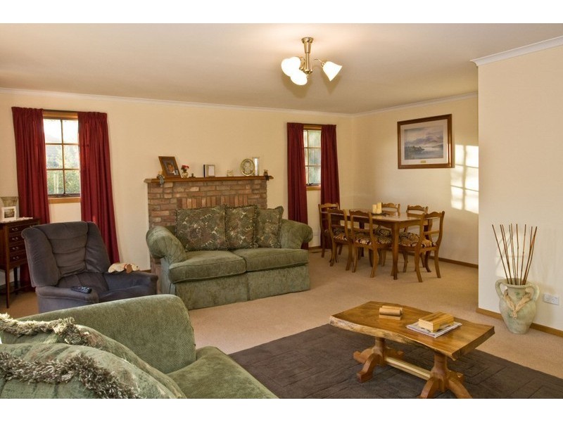 269a Churchill Avenue, Sandy Bay TAS 7005