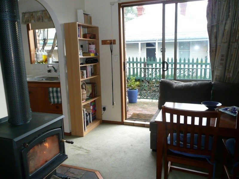 4/22 Regent Street, Sandy Bay TAS 7005