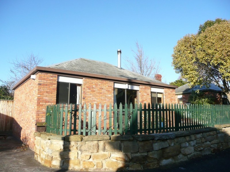 4/22 Regent Street, Sandy Bay TAS 7005