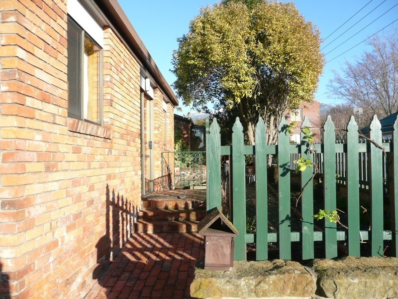 4/22 Regent Street, Sandy Bay TAS 7005