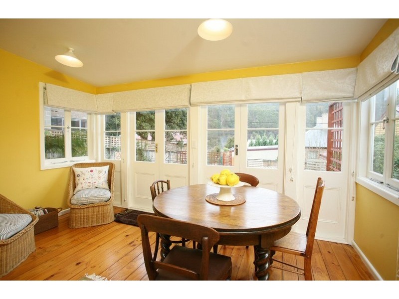 19 Cascade Road, South Hobart TAS 7004