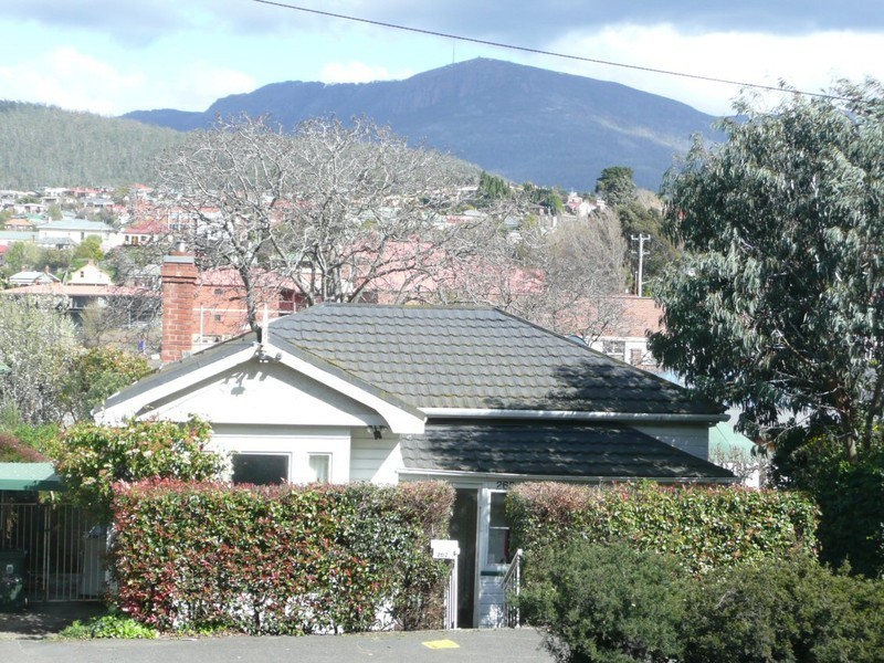 262 Brooker Avenue, North Hobart TAS 7000