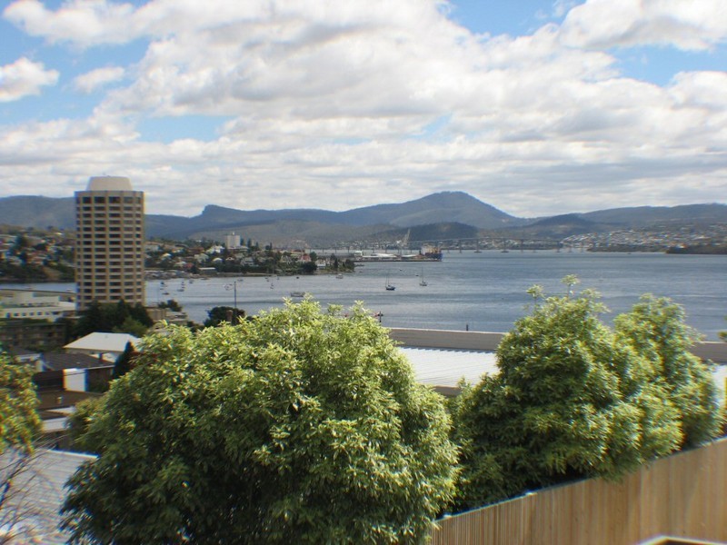 1-9 Manresa Court, Sandy Bay TAS 7005