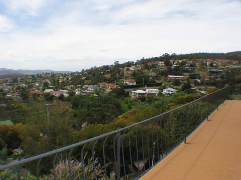 57 Athleen Avenue, Lenah Valley TAS 7008