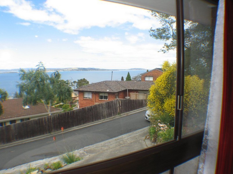 1-4 Tower Court, Taroona TAS 7053