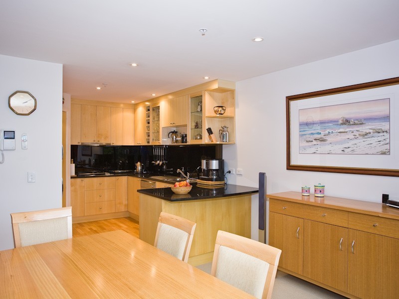 10-646  Sandy Bay Road, Sandy Bay TAS 7005