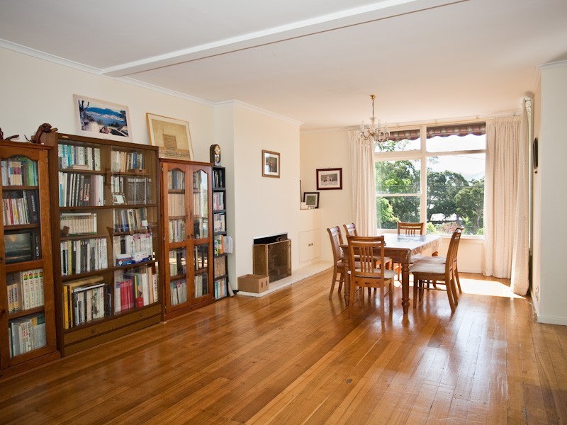 1 Woolton Place, Sandy Bay TAS 7005