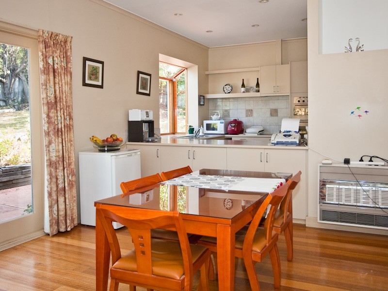 1 Woolton Place, Sandy Bay TAS 7005