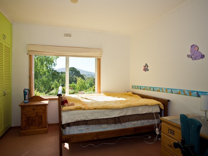 1 Woolton Place, Sandy Bay TAS 7005