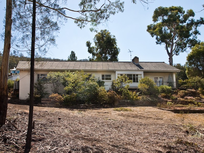 74 Channel Highway, Taroona TAS 7053