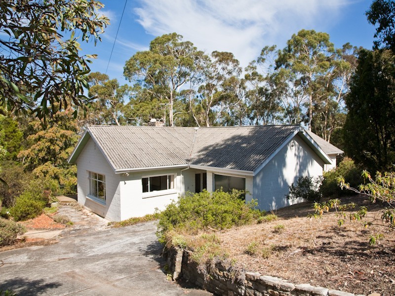 74 Channel Highway, Taroona TAS 7053