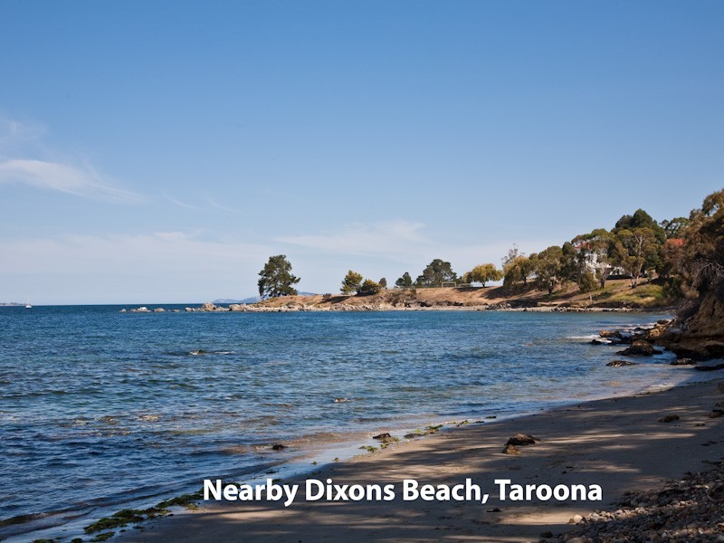 74 Channel Highway, Taroona TAS 7053