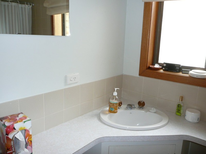 2/11 Tiersen Place, Sandy Bay TAS 7005