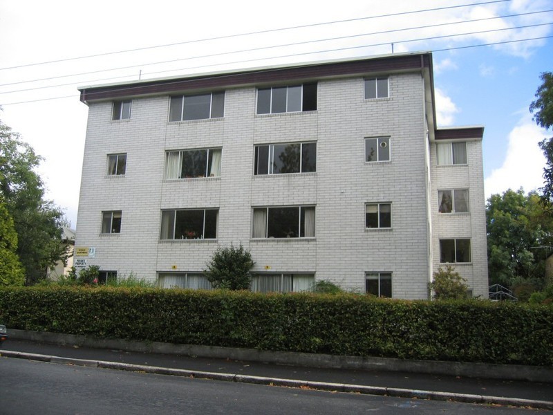 4-220 Davey Street, South Hobart TAS 7004
