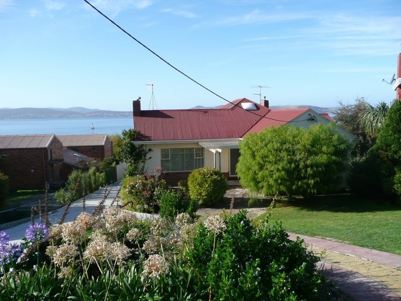 676 Sandy Bay Road, Sandy Bay TAS 7005