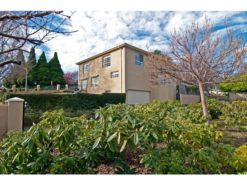 31 Lipscombe Avenue, Sandy Bay TAS 7005