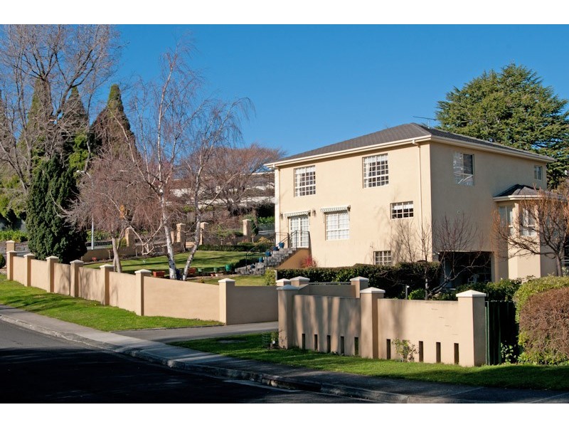 31 Lipscombe Avenue, Sandy Bay TAS 7005