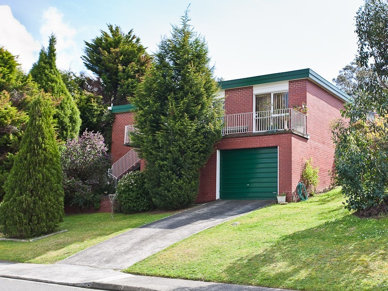 19 Girrabong Road, Lenah Valley TAS 7008