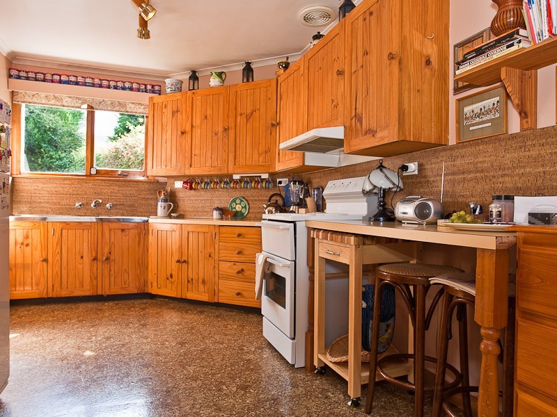 19 Girrabong Road, Lenah Valley TAS 7008