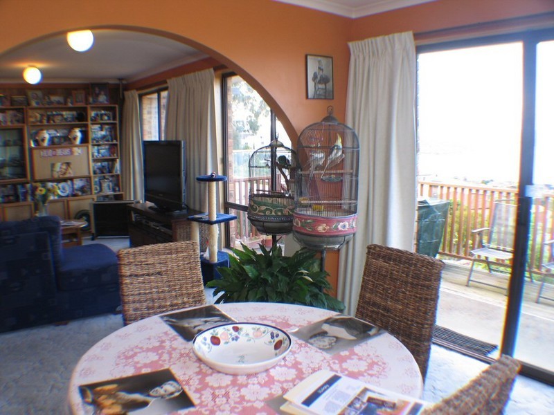 1/1 Amanda Crescent, Sandy Bay TAS 7005