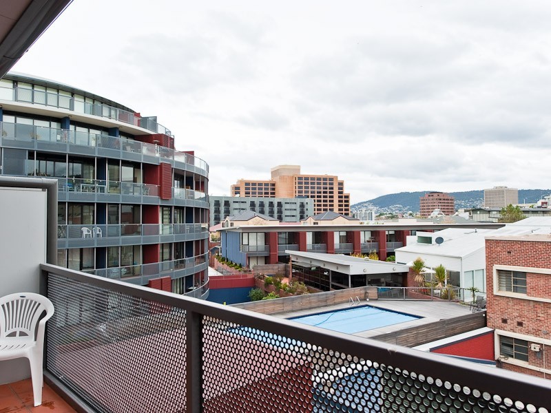 15/1 Collins Street, Hobart TAS 7000
