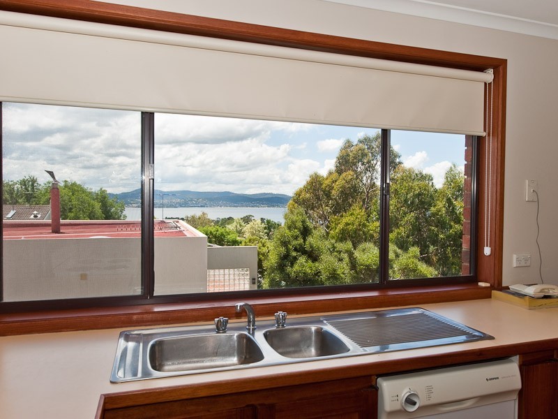 58 Fisher Avenue, Sandy Bay TAS 7005