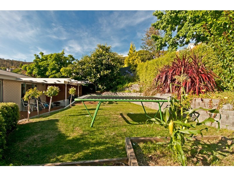 21 Coolabah Road, Sandy Bay TAS 7005