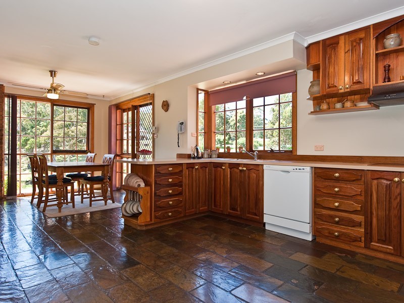 13-15 Ridgeway Road, Ridgeway TAS 7054