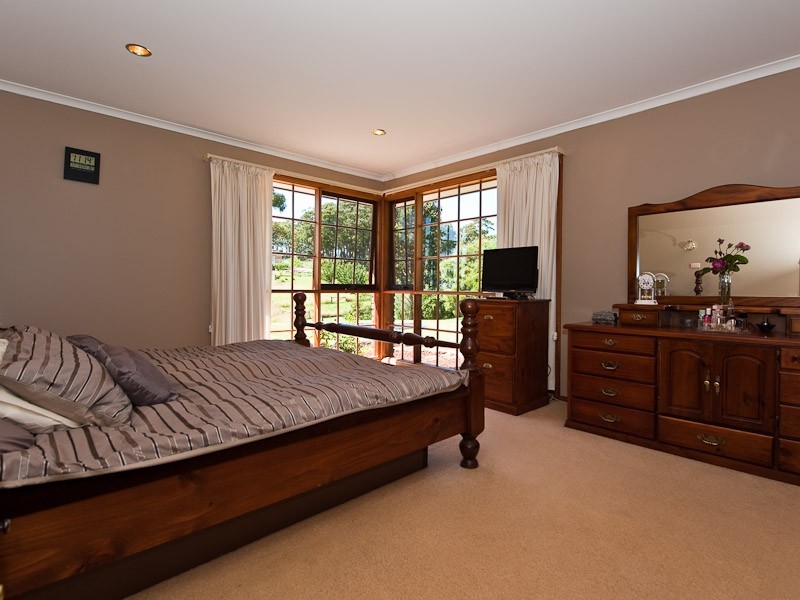 13-15 Ridgeway Road, Ridgeway TAS 7054