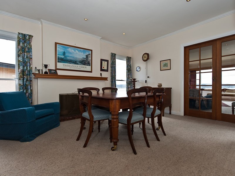 13 Sonning Crescent, Sandy Bay TAS 7005