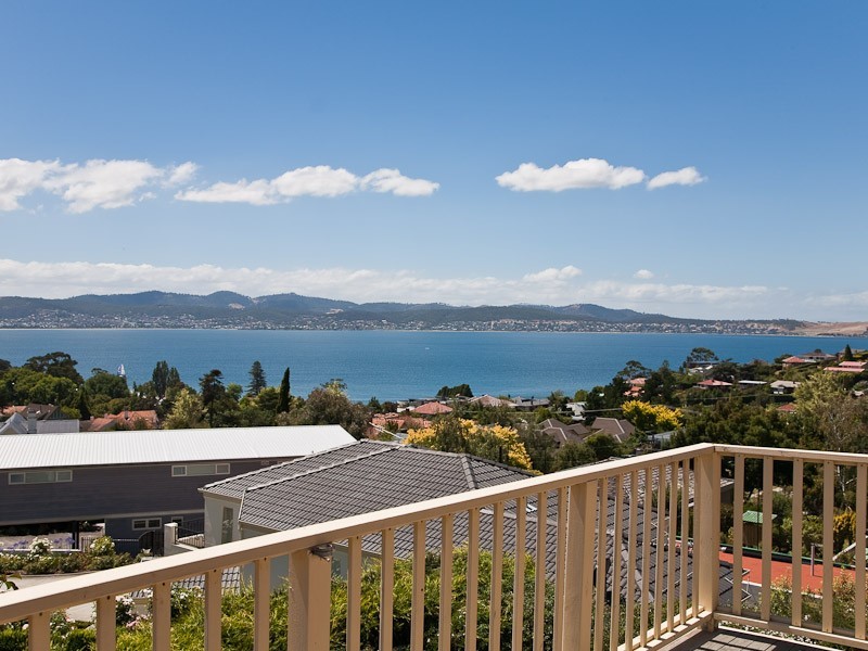 14 Shepherd Street, Sandy Bay TAS 7005