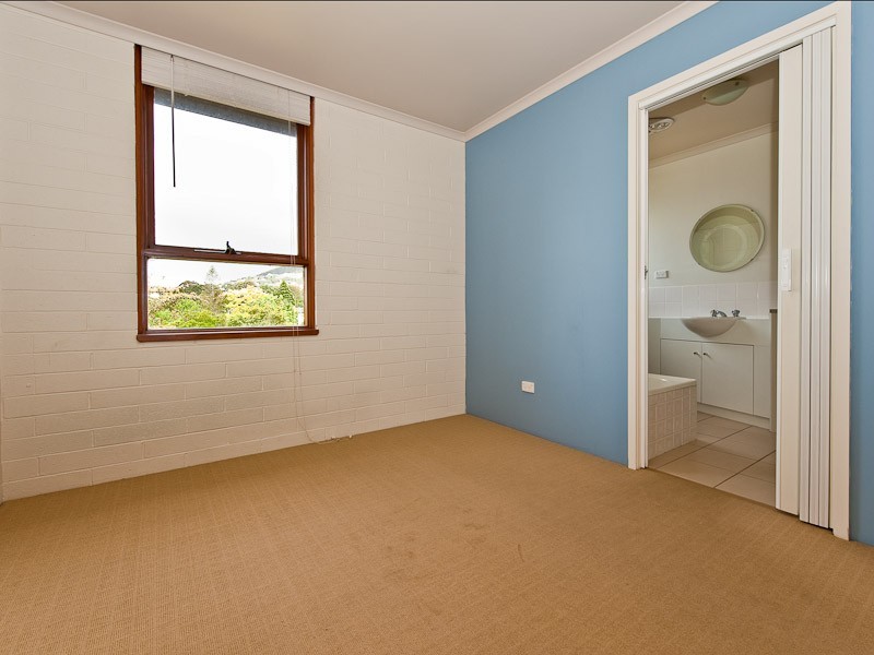 5/207 Churchill Avenue, Sandy Bay TAS 7005