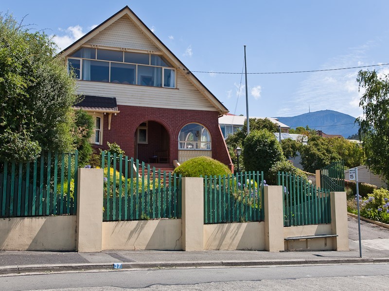 37 Proctors Road, Dynnyrne TAS 7005